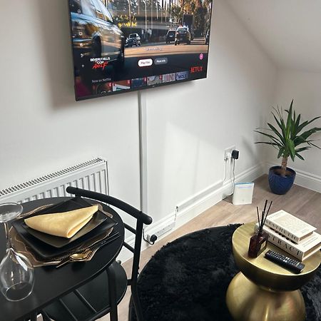 Qties Luxury Home Londra Dış mekan fotoğraf