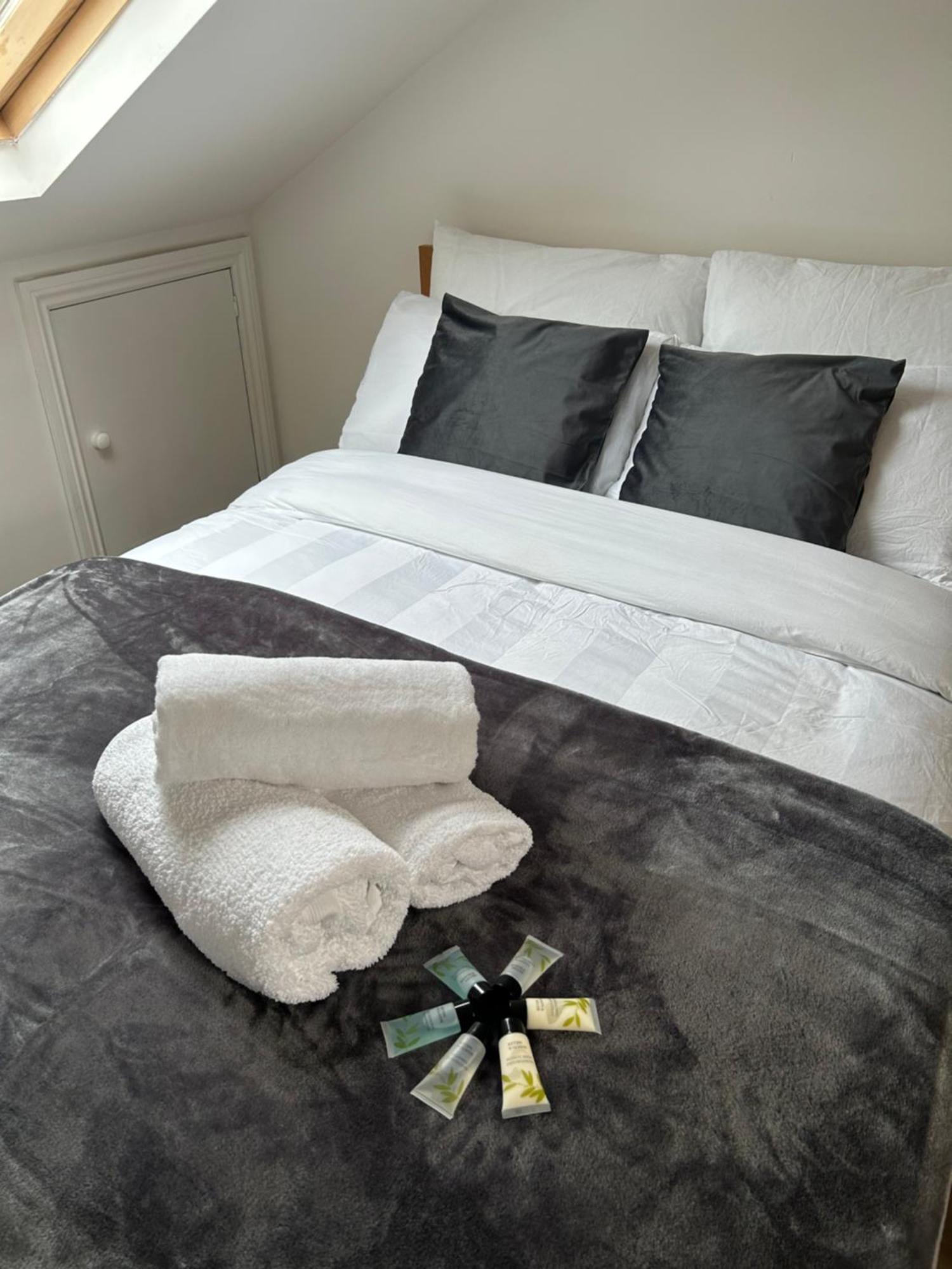 Qties Luxury Home Londra Dış mekan fotoğraf
